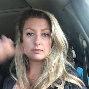 Meet your Posher, Christine